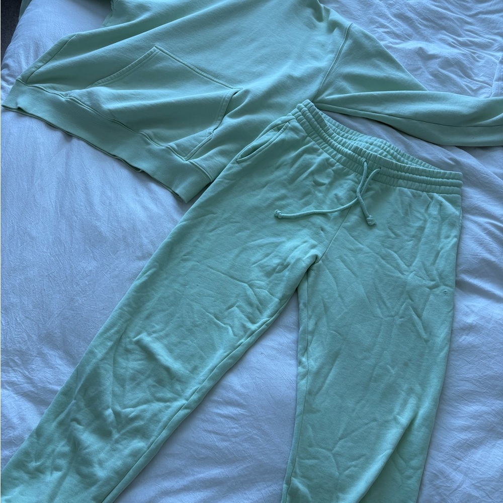 TNA Cozy Mint Green sweat set